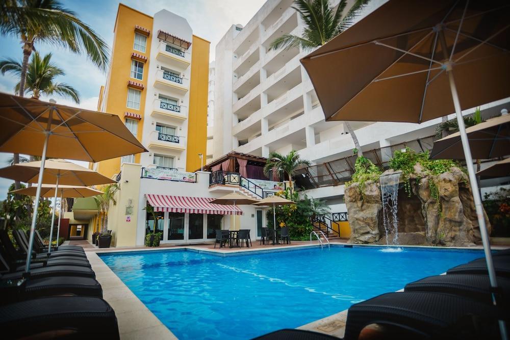מזטלן Best Western Hotel Posada Freeman Zona Dorada מראה חיצוני תמונה