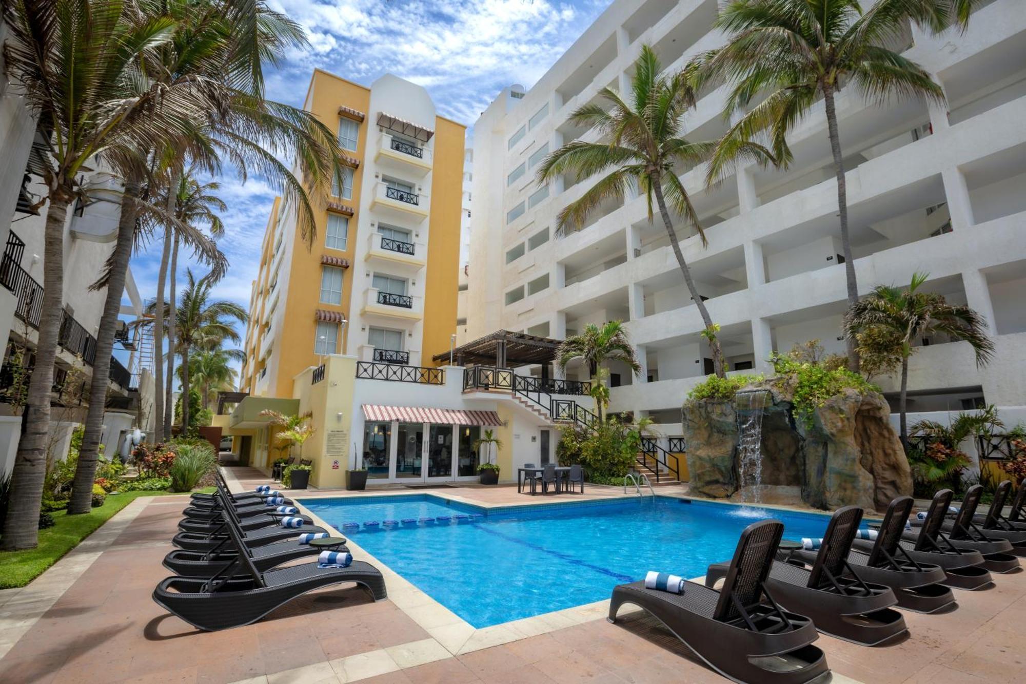 מזטלן Best Western Hotel Posada Freeman Zona Dorada מראה חיצוני תמונה