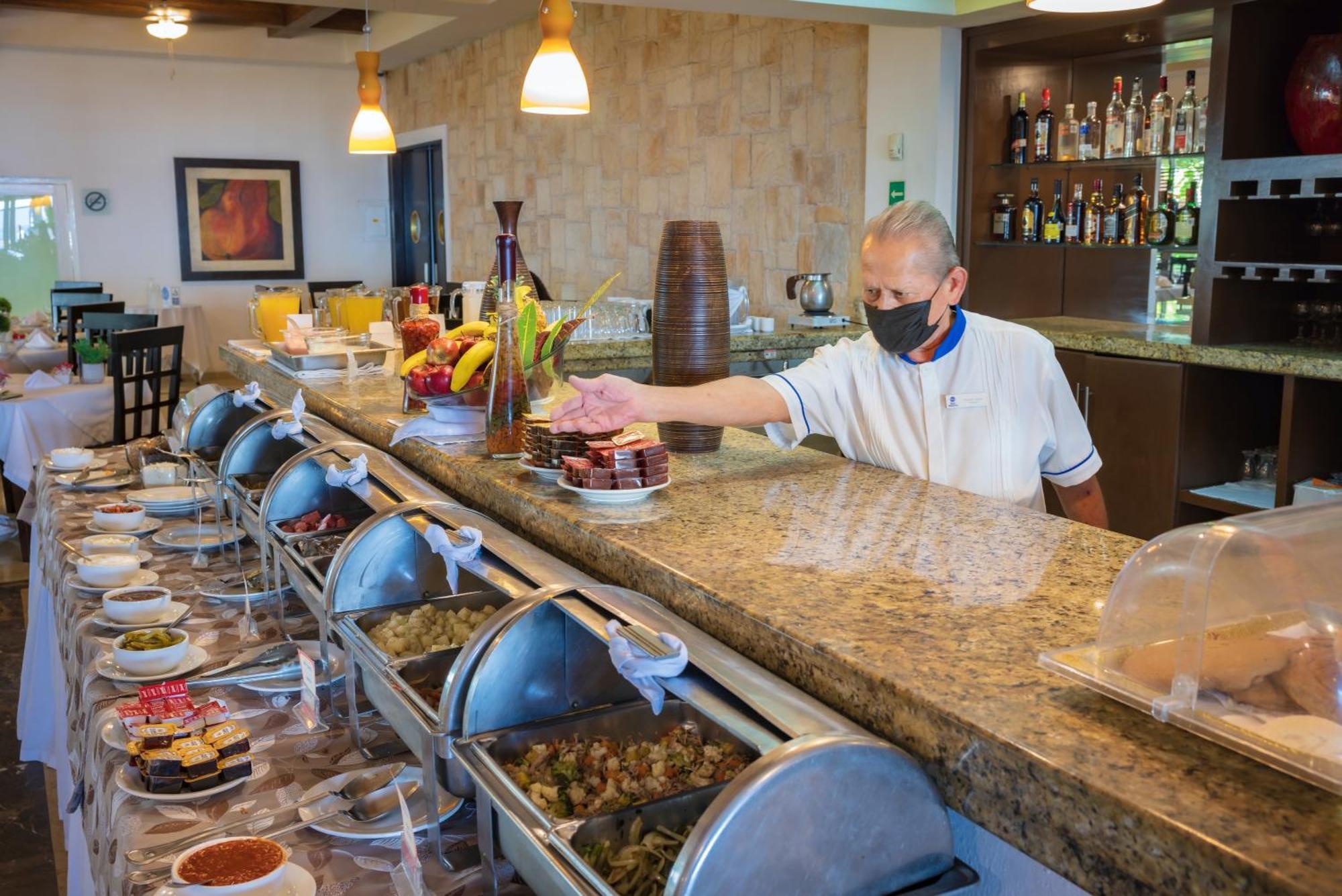 מזטלן Best Western Hotel Posada Freeman Zona Dorada מראה חיצוני תמונה