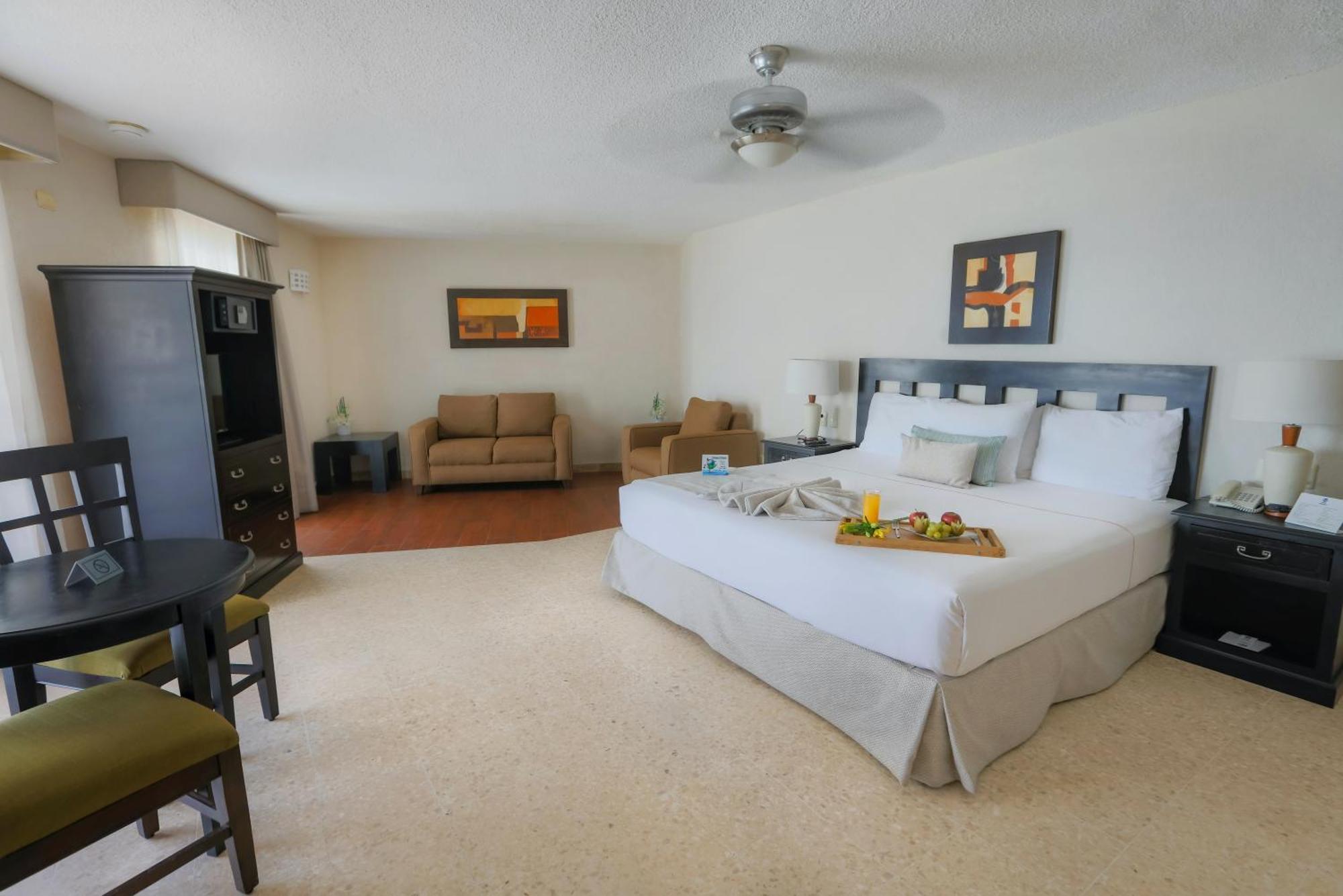 מזטלן Best Western Hotel Posada Freeman Zona Dorada מראה חיצוני תמונה