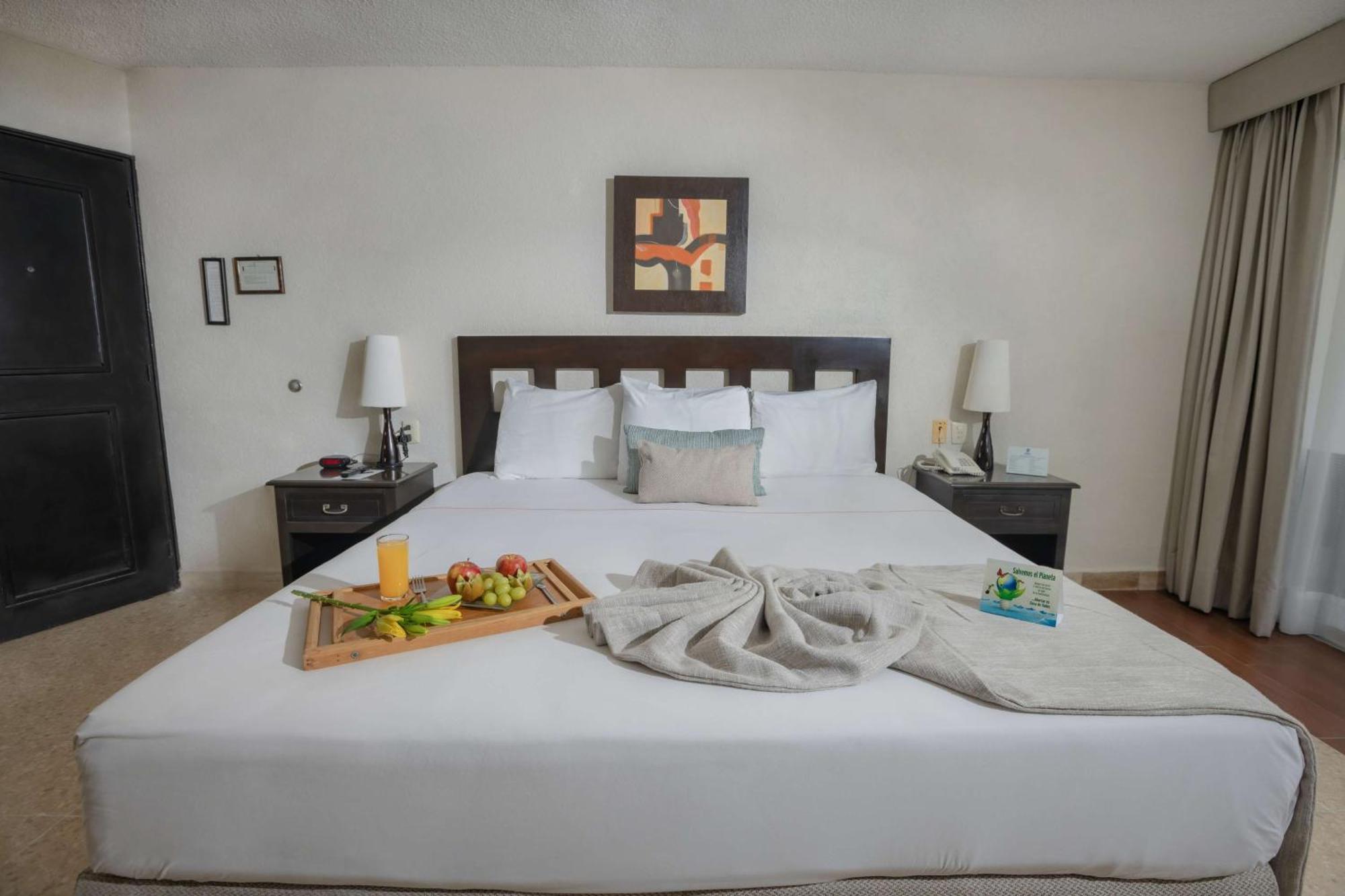 מזטלן Best Western Hotel Posada Freeman Zona Dorada מראה חיצוני תמונה